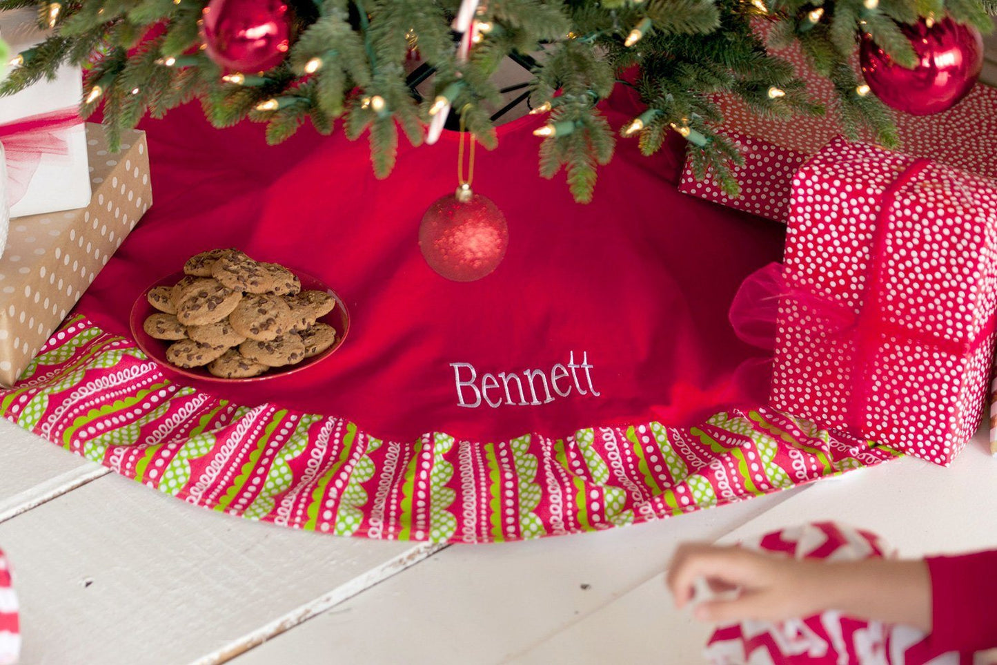 Holly Jolly Tree Skirt - Personalized-Tree Skirt-Viv&Lou-Top Notch Gift Shop