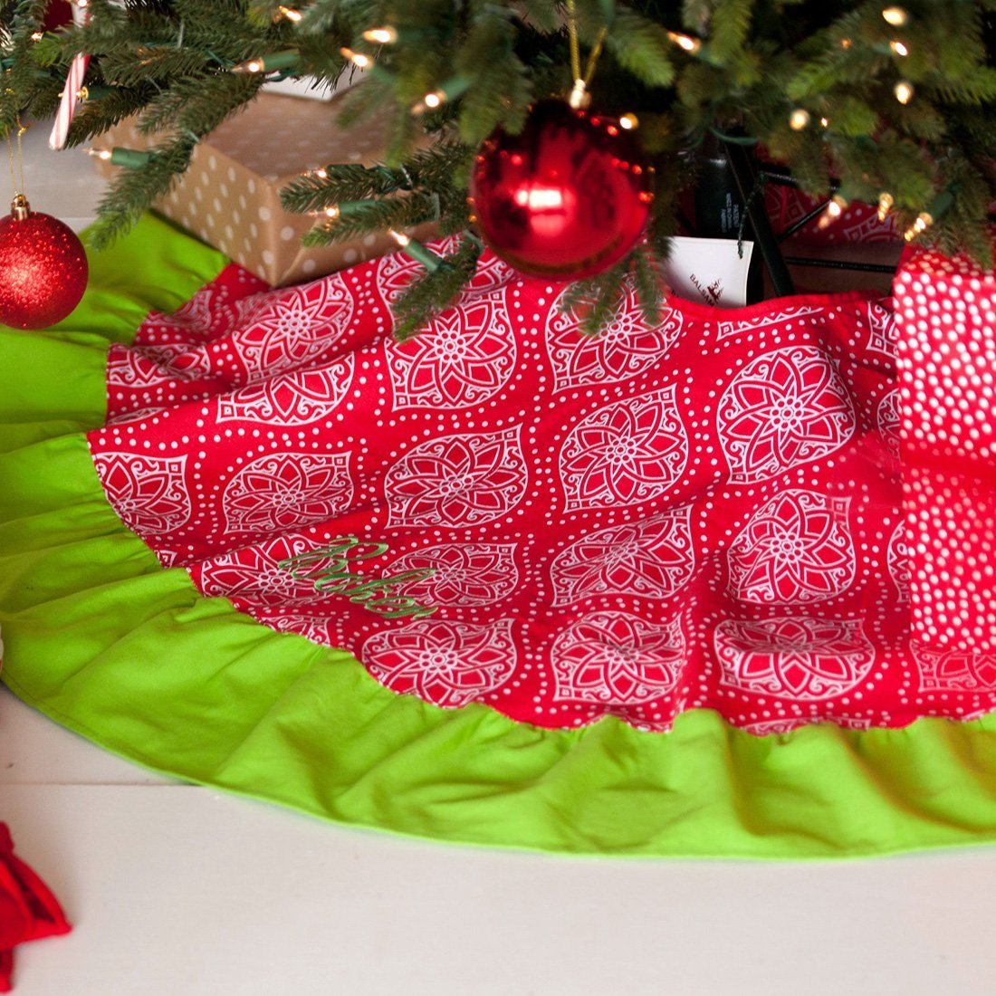 Noel Tree Skirt - Personalized-Tree Skirt-Viv&Lou-Top Notch Gift Shop